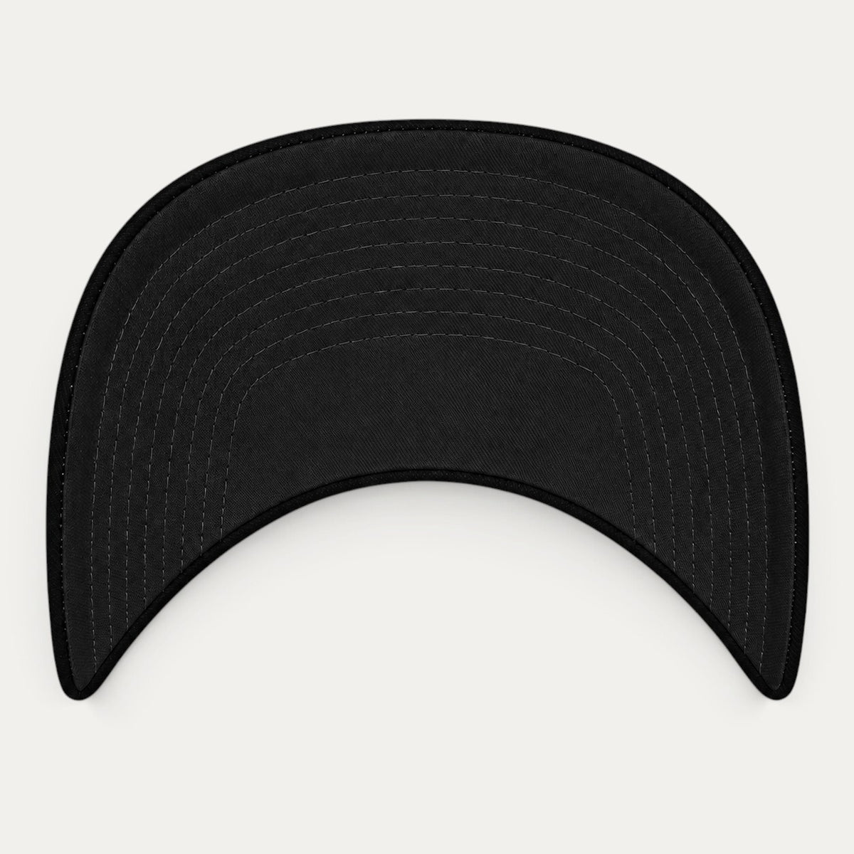 Detalle de la visera de la gorra AURENS Classic Black / Black