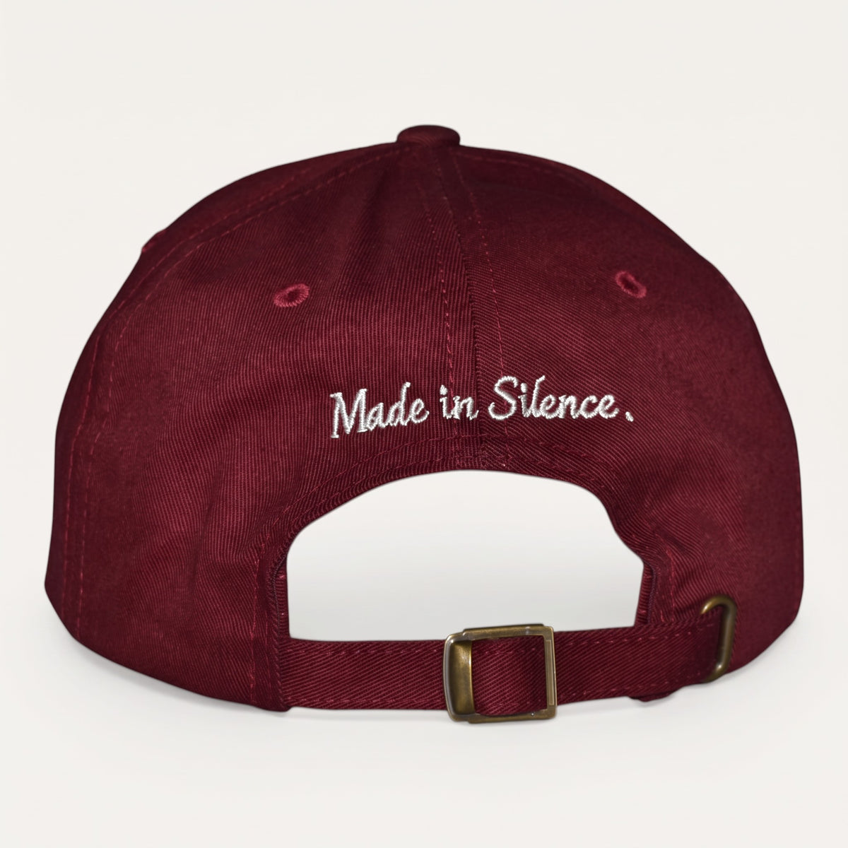 AURENS Still Maroon / White